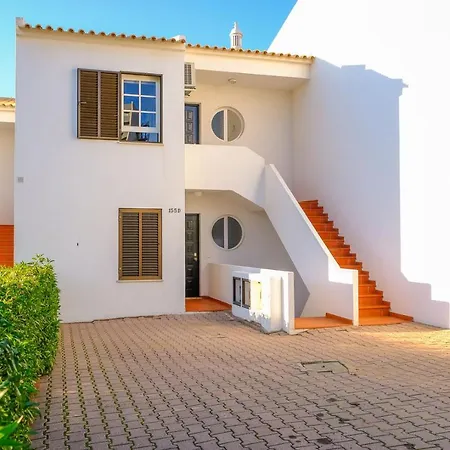 Immaculate 1-bed In Lejlighed *