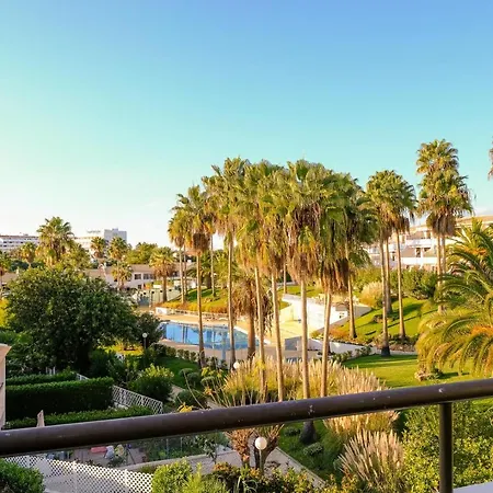 Immaculate 1-bed In Lejlighed *