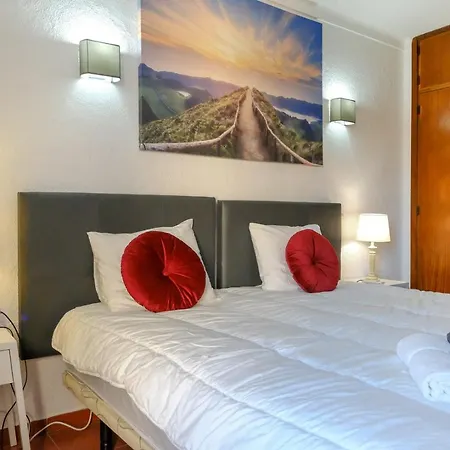 Immaculate 1-bed In Lejlighed